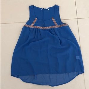Blue sleeveless top